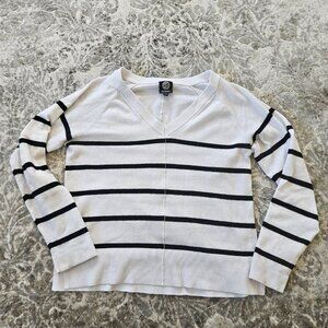 Bobeau White and Black Striped V-Neck Sweater